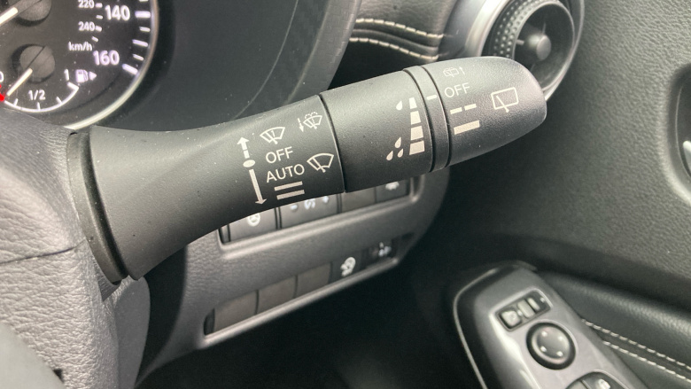 Nissan Juke 1.0 DiG-T 114 N-Connecta 5dr DCT Petrol Hatchback